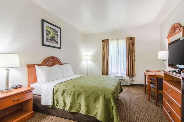 Quality Inn Junction City near Fort Riley image 10