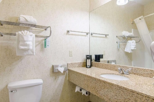 Quality Inn Junction City near Fort Riley image 27