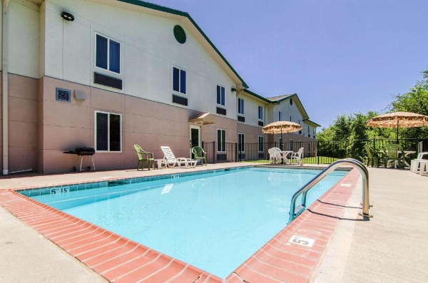 Quality Inn Junction City near Fort Riley image 29