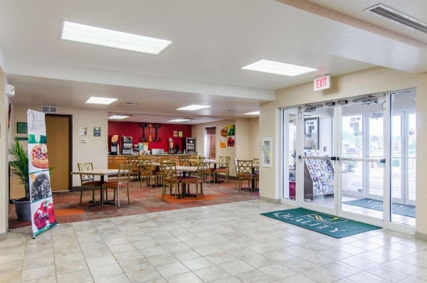 Quality Inn Junction City near Fort Riley image 8